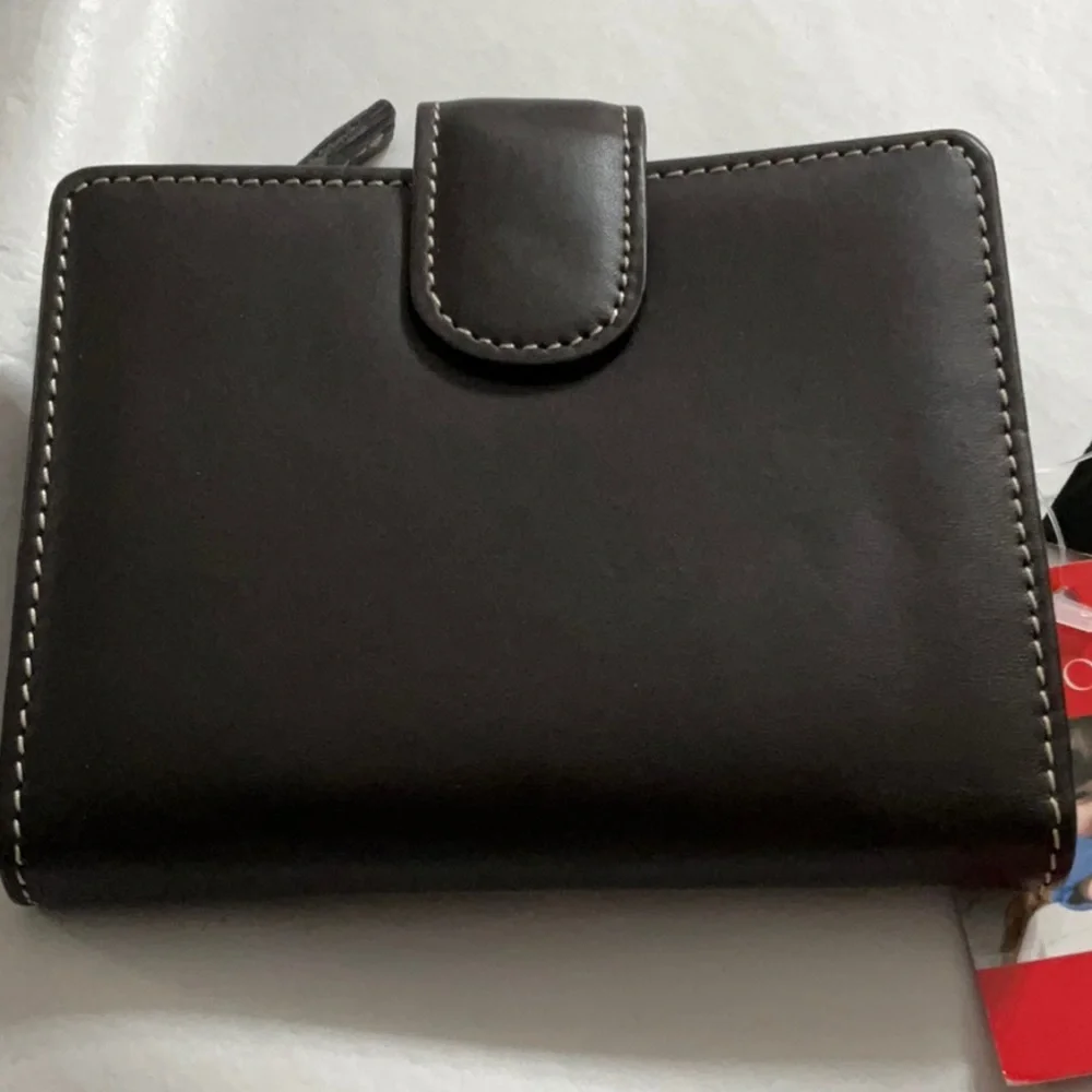 Mundi Photo Flips Leather Wallet - Picture 2 of 7